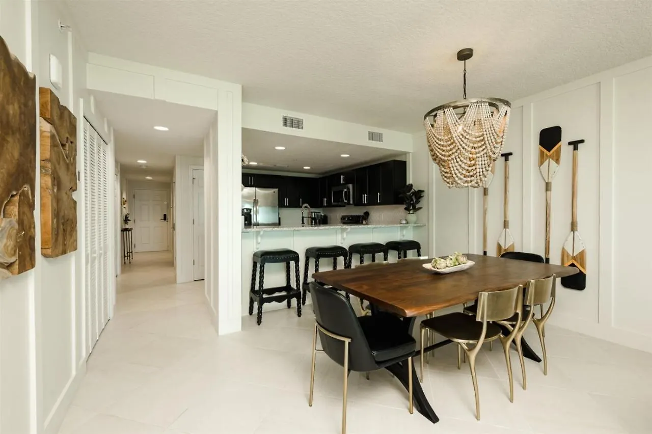 Unit 103 Aruba - 3 Bedroom Ocean Front Daytona Beach