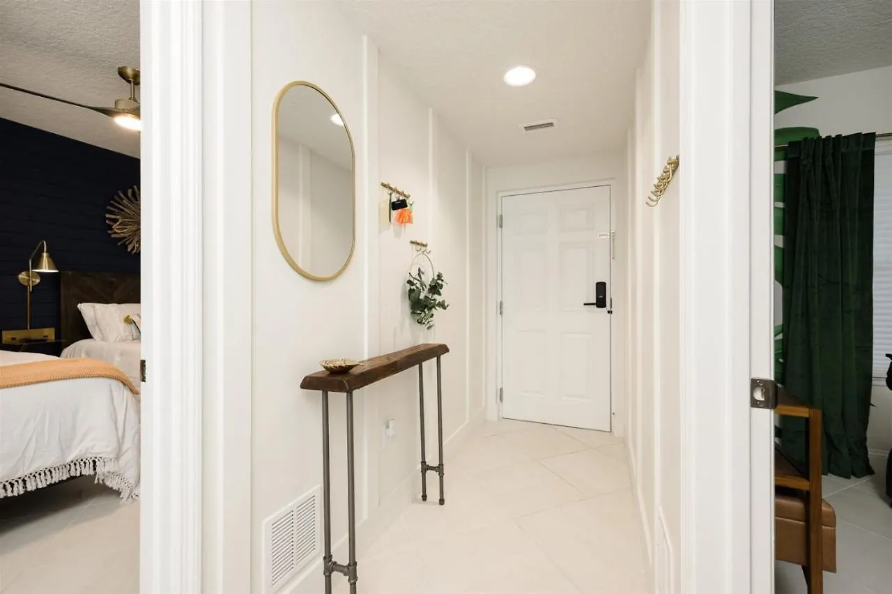 Unit 103 Aruba - 3 Bedroom Ocean Front Daytona Beach United States