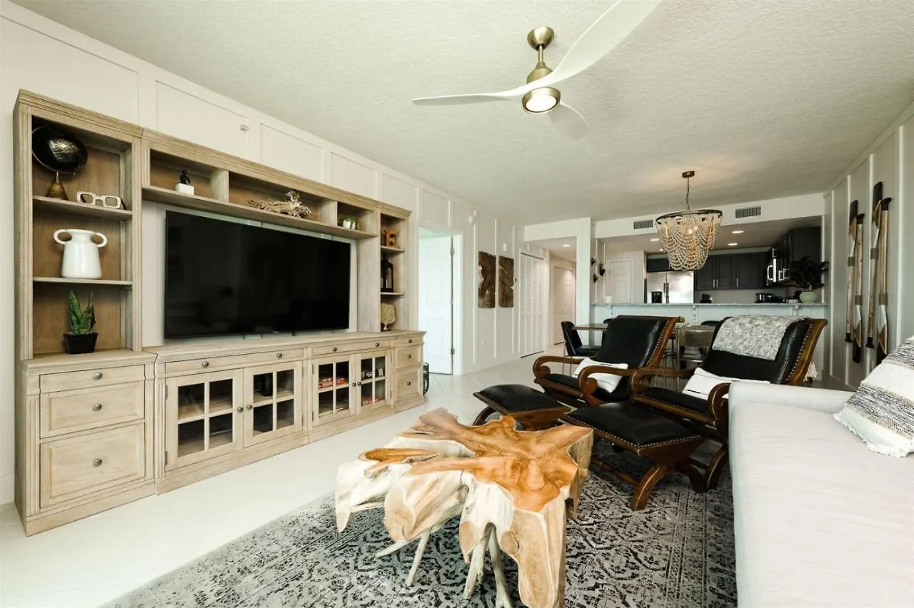 Unit 103 Aruba - 3 Bedroom Ocean Front Daytona Beach Apartment